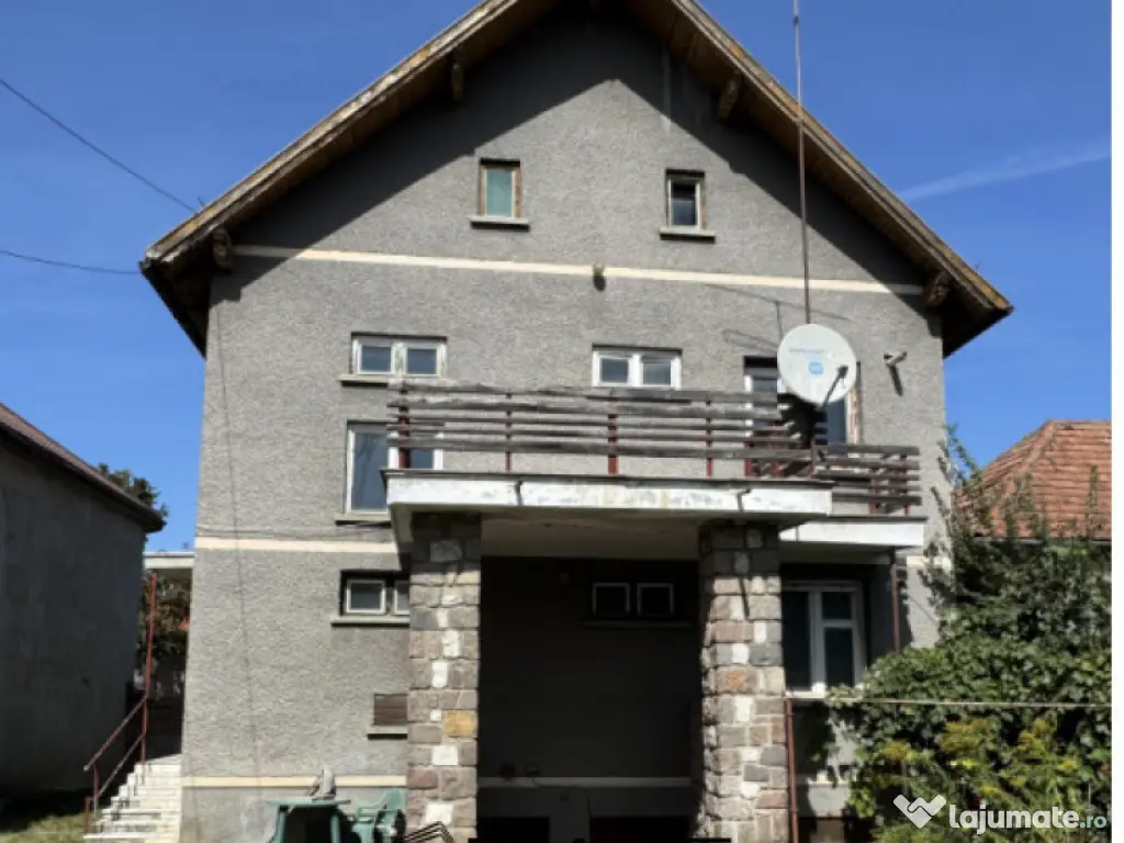 Casa 5 Camere 160 mp, zona Aurel Vlaicu 