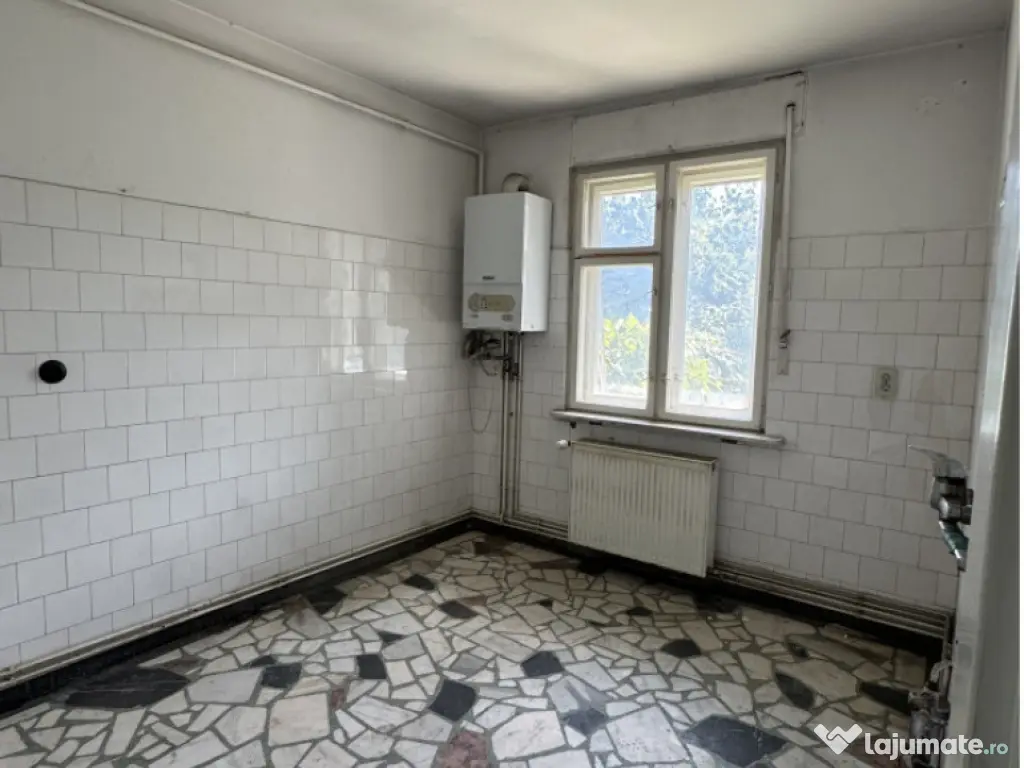 Casa 5 Camere 160 mp, zona Aurel Vlaicu 