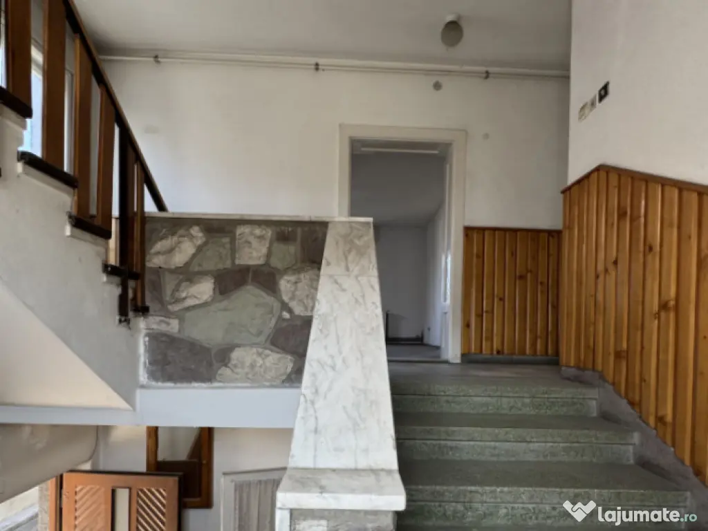 Casa 5 Camere 160 mp, zona Aurel Vlaicu