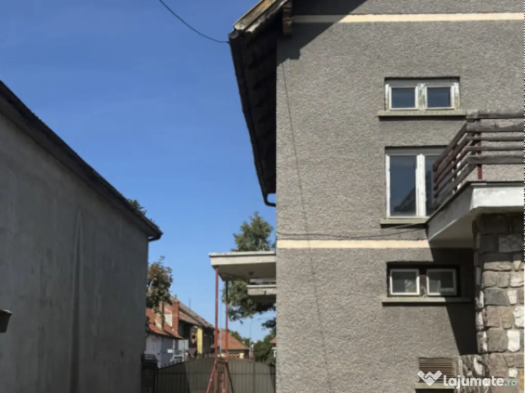 Casa 5 Camere 160 mp, zona Aurel Vlaicu 