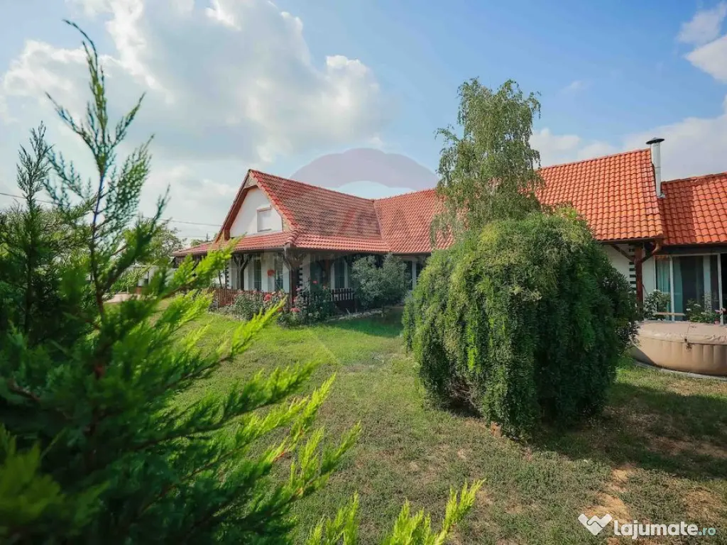 De vânzare Casă tradițională, la doar 20 de minute de... 