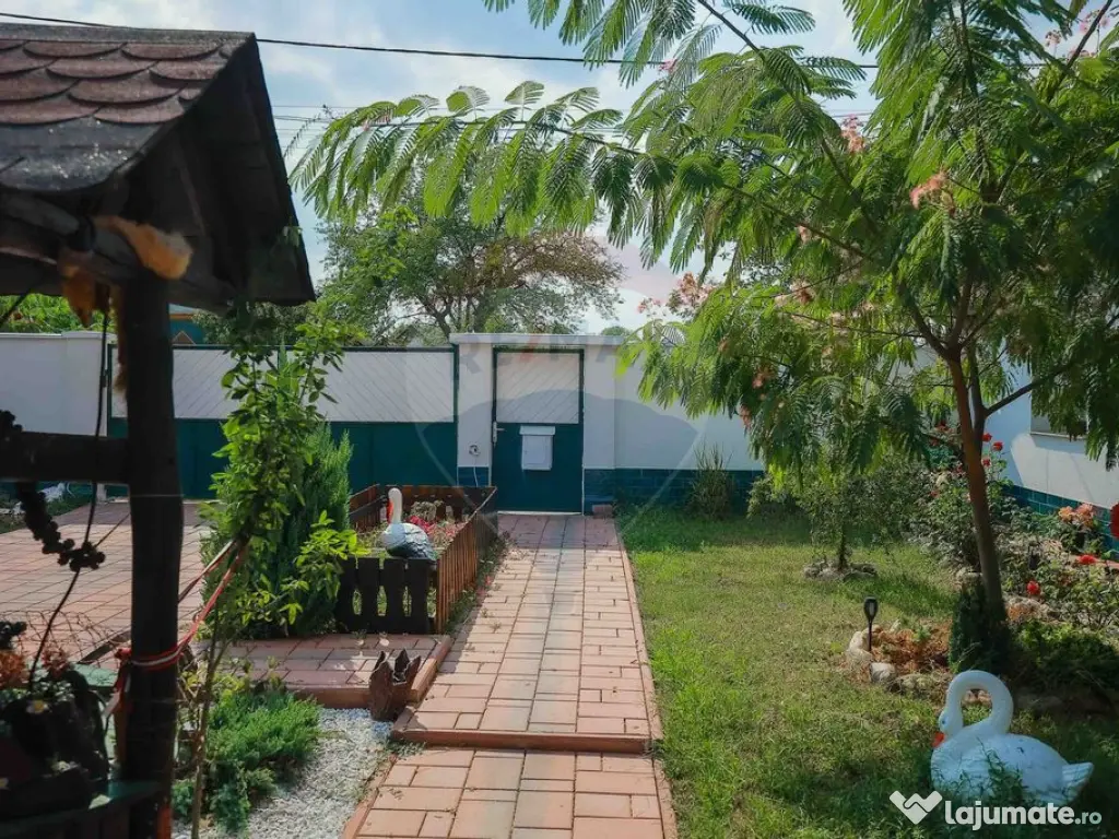 De vânzare Casă tradițională, la doar 20 de minute de... 