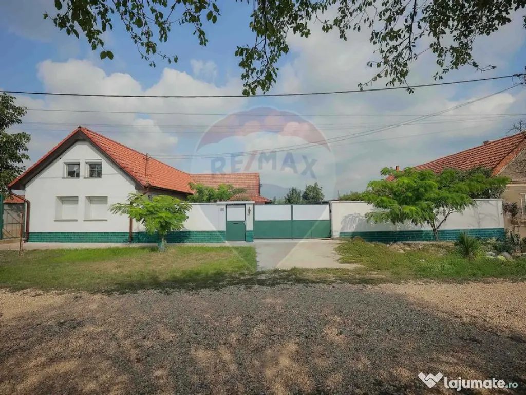 De vânzare Casă tradițională, la doar 20 de minute de... 