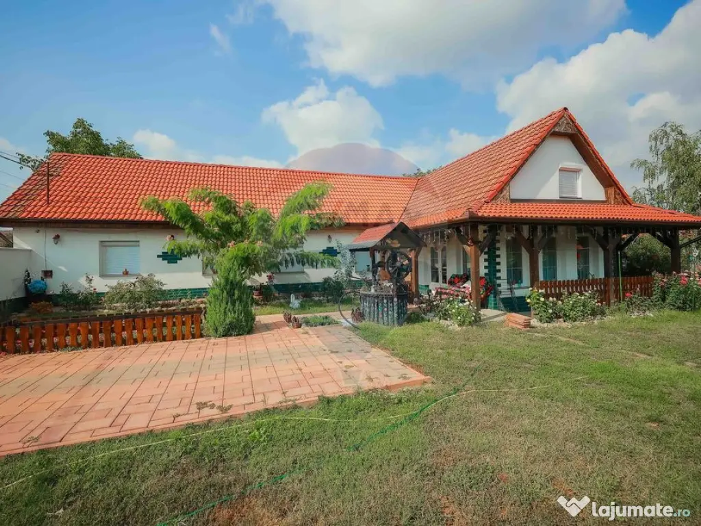 De vânzare Casă tradițională, la doar 20 de minute de... 
