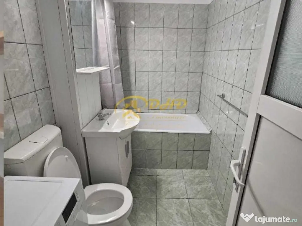 Ap. 3 camere decomandate - 2 minute de UMF 