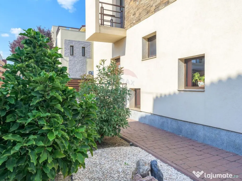 CASĂ / VILĂ PREMIUM DE VÂNZARE ÎN OTOPENI