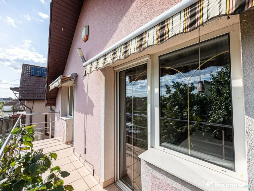 Vilă cu 6 camere în zona rezidențială - Poltura 