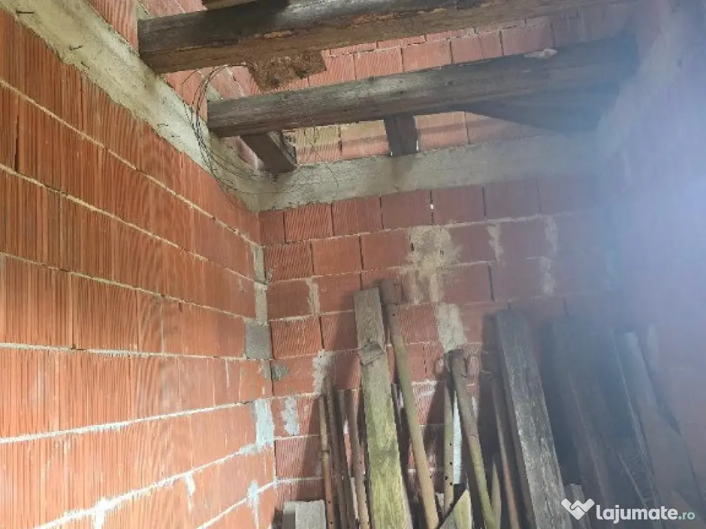 Casa loc SUMUGIU , sc 200 mp , parte veche si noua, ter 2670, sosea