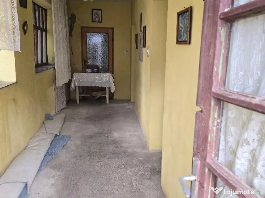 Casa loc SUMUGIU , sc 200 mp , parte veche si noua, ter 2670, sosea