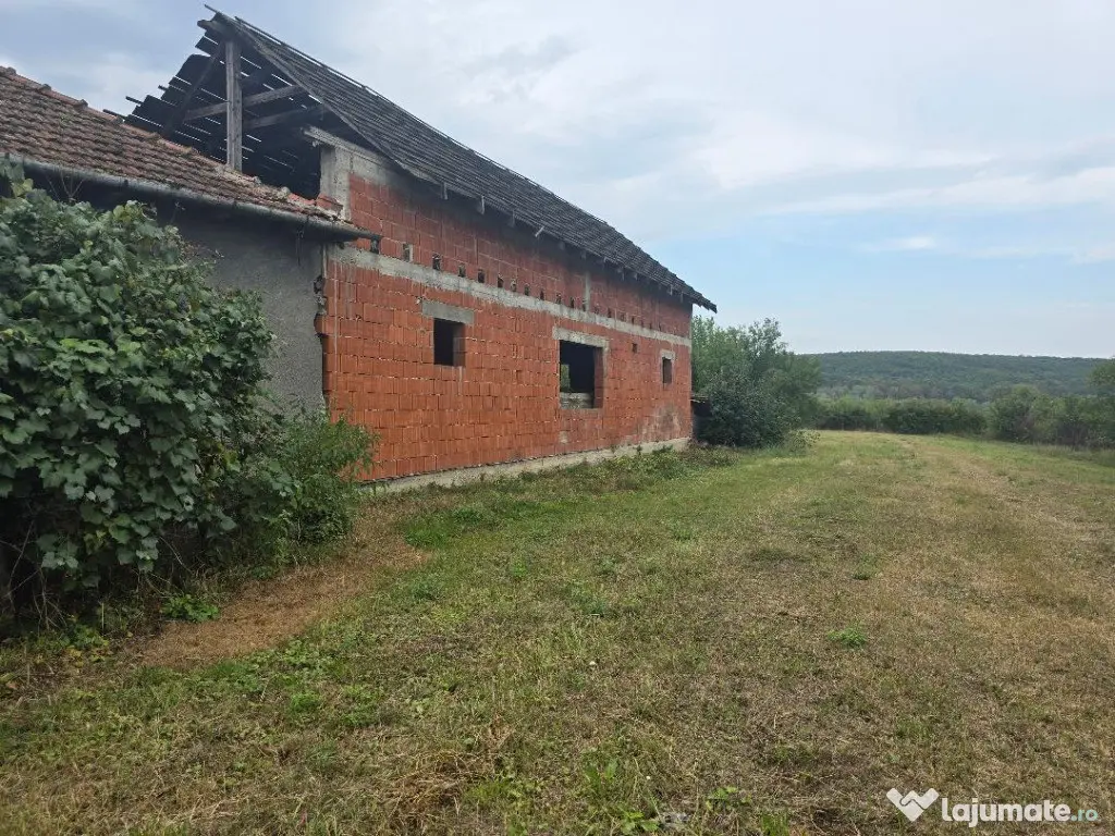 Casa loc SUMUGIU , sc 200 mp , parte veche si noua, ter 2670, sosea