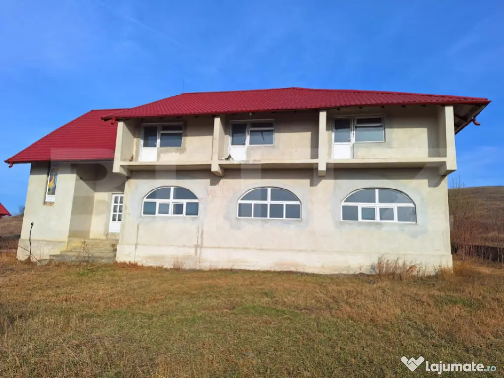 SCHIMB / Vanzare--Pensiune modernă