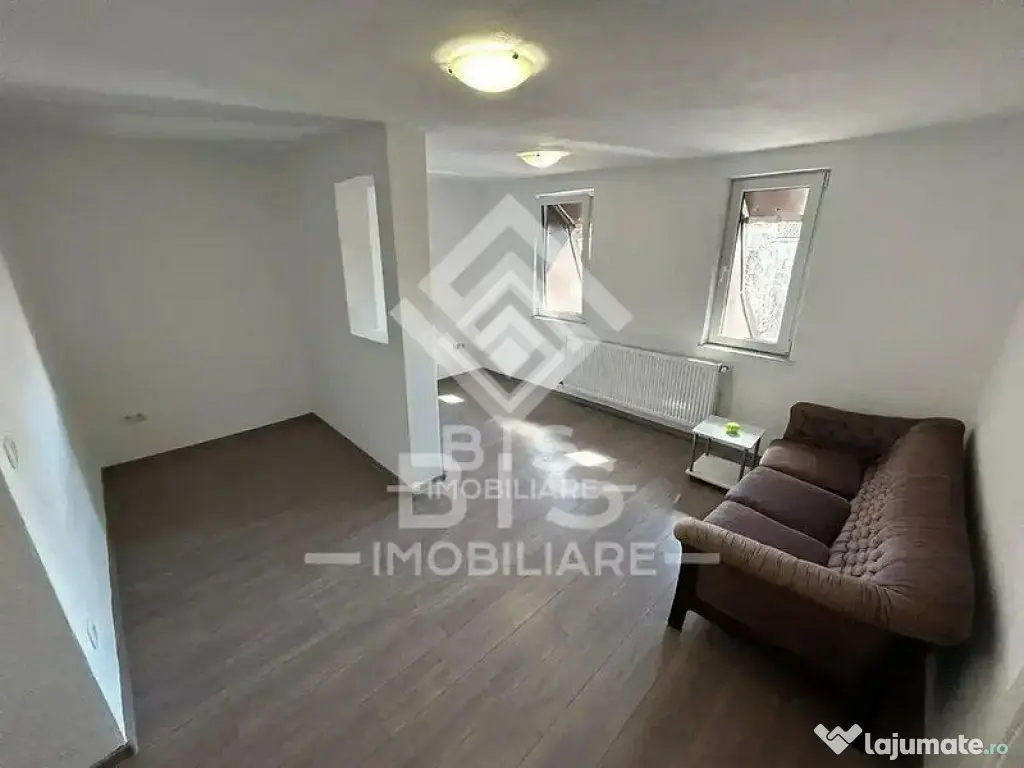 Apartament 3 camere - 70 MP - Strada Rodnei