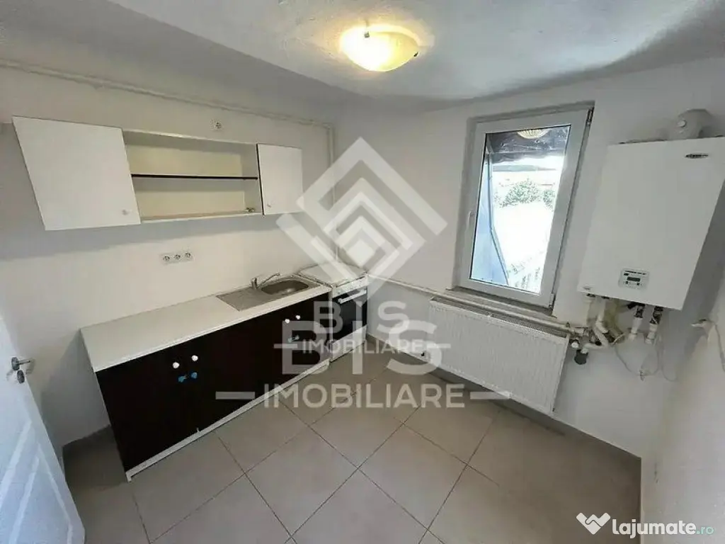 Apartament 3 camere - 70 MP - Strada Rodnei