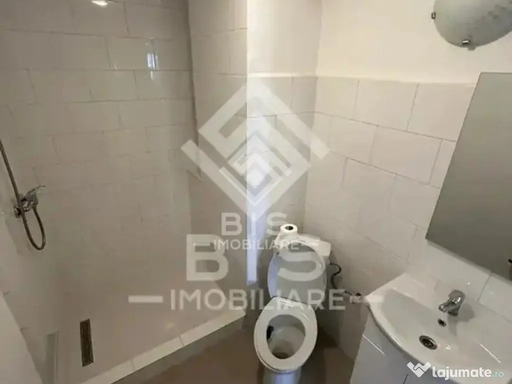 Apartament 3 camere - 70 MP - Strada Rodnei