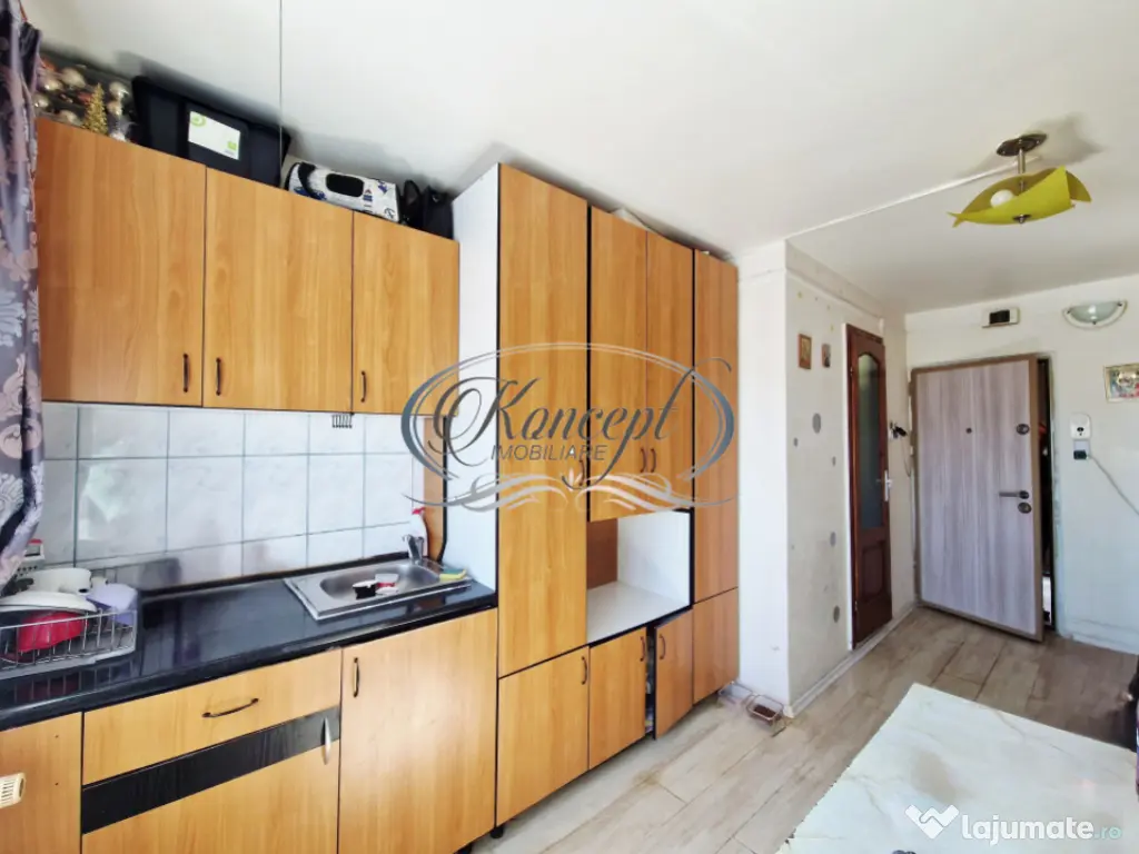 Garsoniera cu orientare sud si finisaje clasice in cartierul 