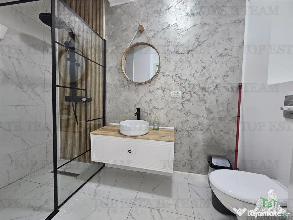 Penthouse 5 camere cu terasa 73 mp, Mamaia Nord 