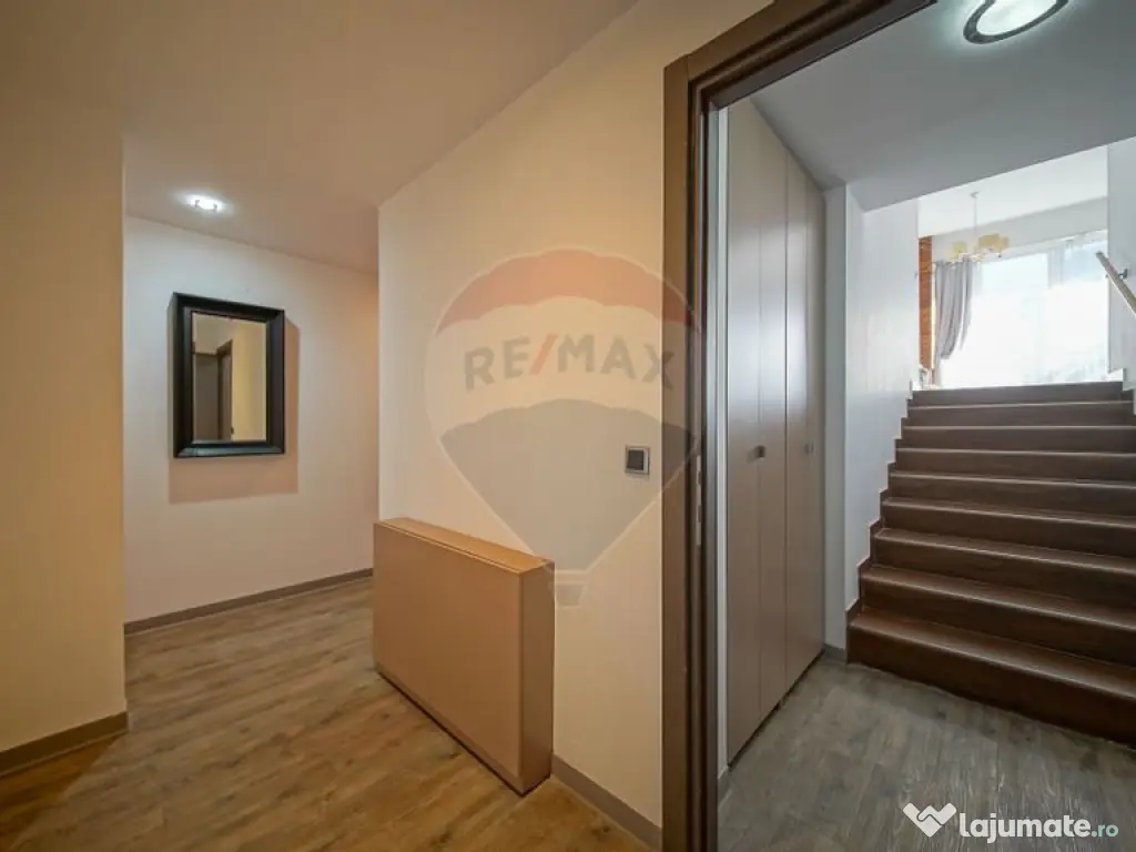 CONFORT, LUMINA SI PRIVELISTI DE POVESTE | APARTAMENT POI... 