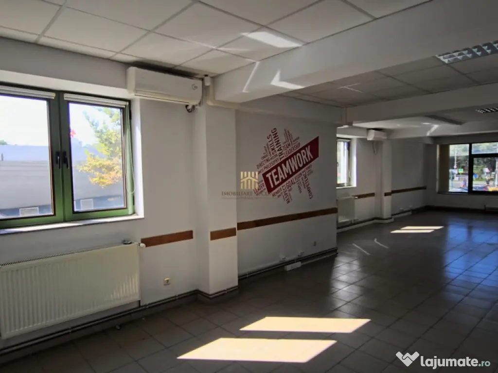 Cladire Birouri - Langa Primaria Suceava! De Inchiriat! 0727 