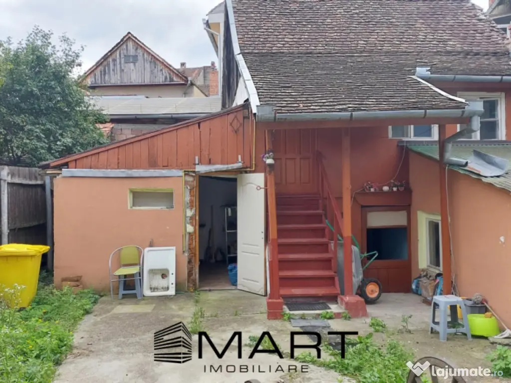 Apartament la casa si curte zona Centrala 