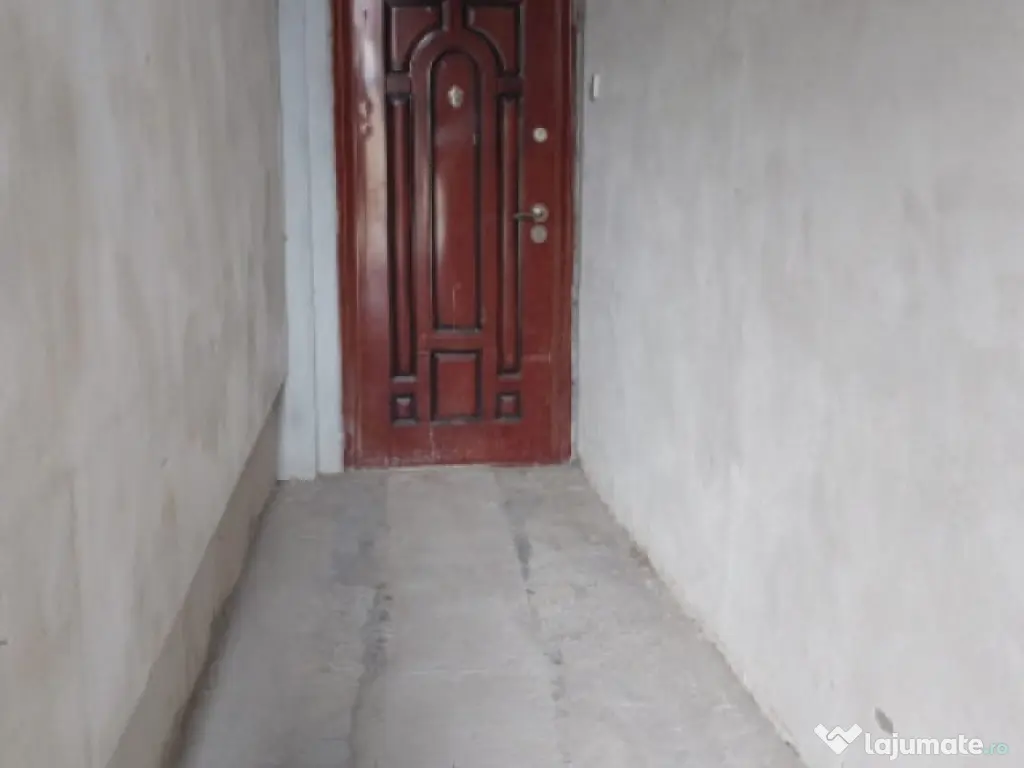 Apartament la casa si curte zona Centrala 