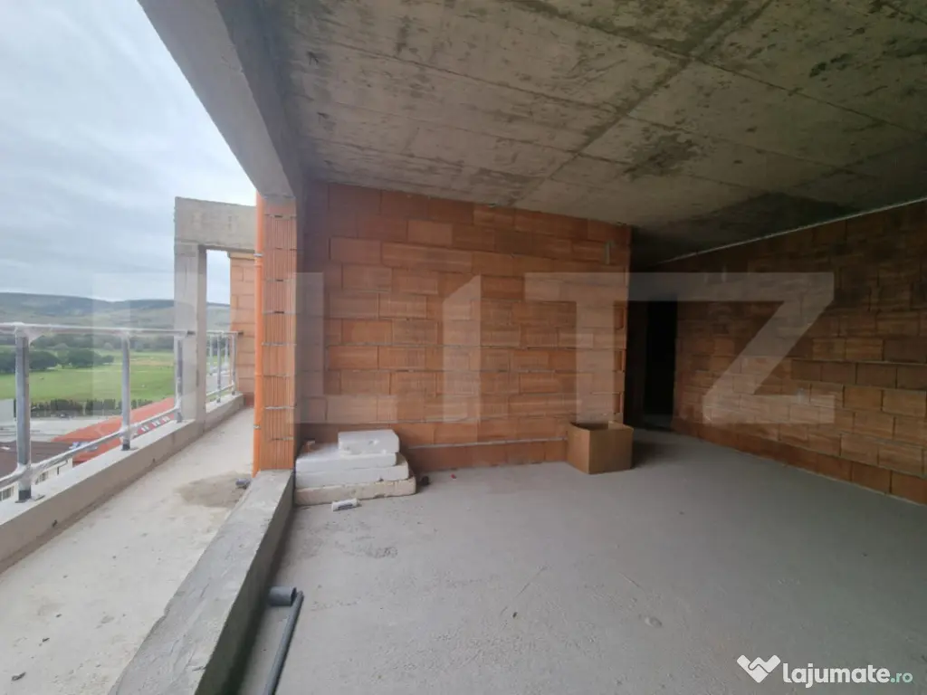 Apartament cu priveliste, 2 camere, 42 mp, terasa 10 mp, zon