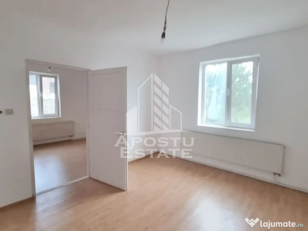 Casa individuala cu 5 camere in Giarmata 