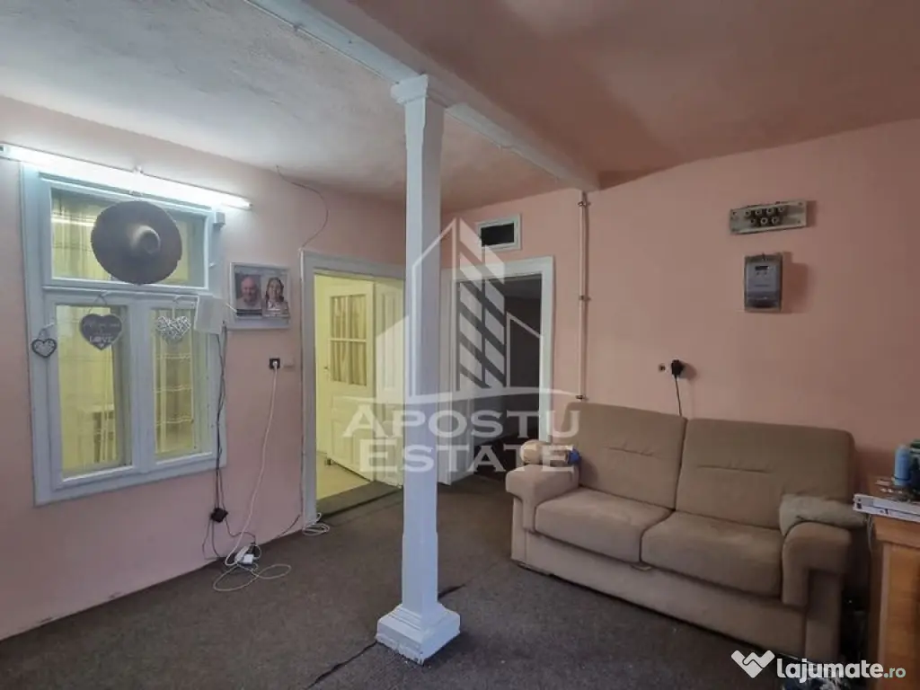 Casa individuala cu 5 camere in Giarmata 