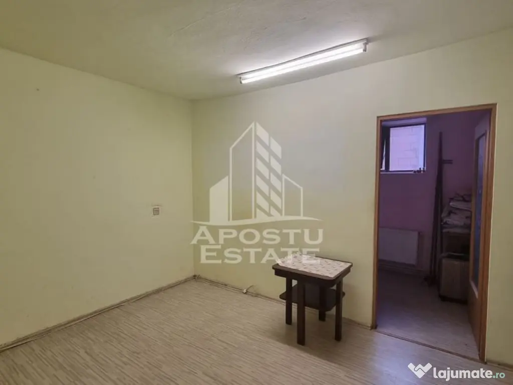 Casa individuala cu 5 camere in Giarmata 