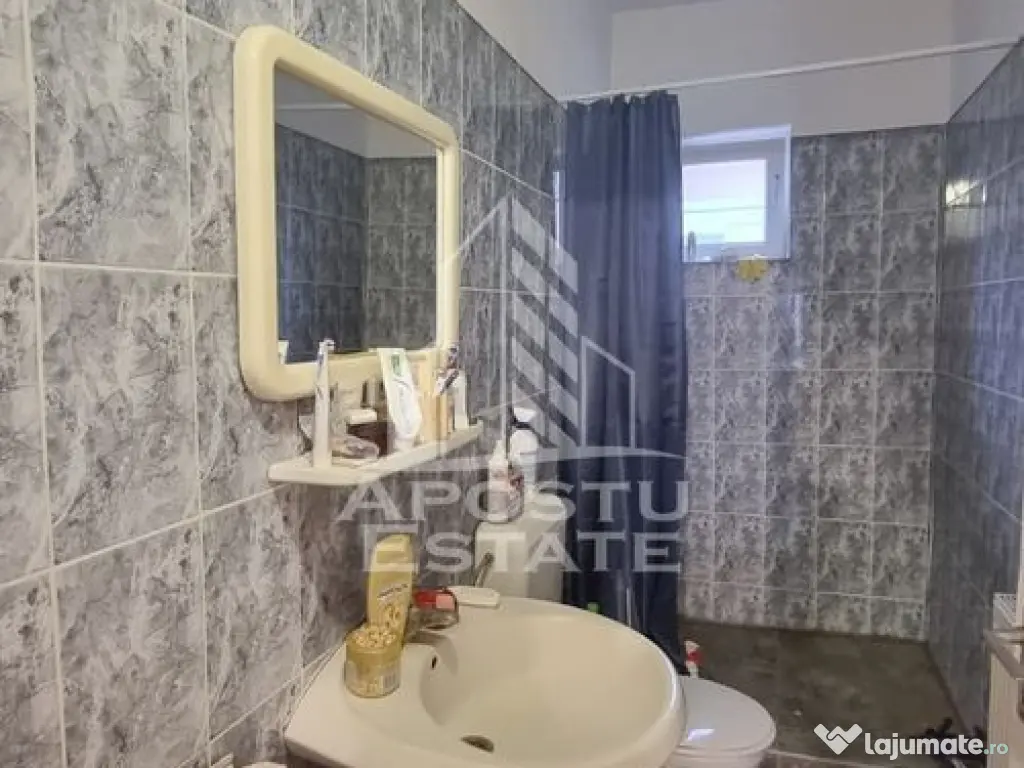 Casa individuala cu 5 camere in Giarmata 