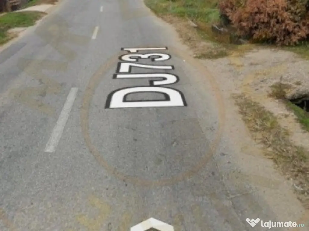 Teren 1128 intravilan + Casa batraneasca Darmanesti Arges