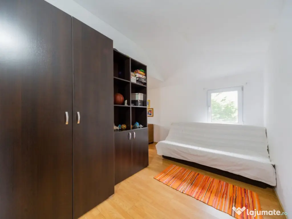 VILA parter si etaj- PIPERA 