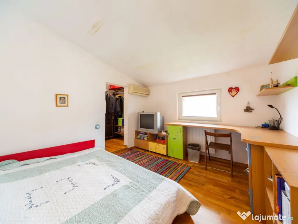 VILA parter si etaj- PIPERA 