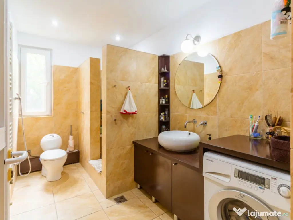 VILA parter si etaj- PIPERA 