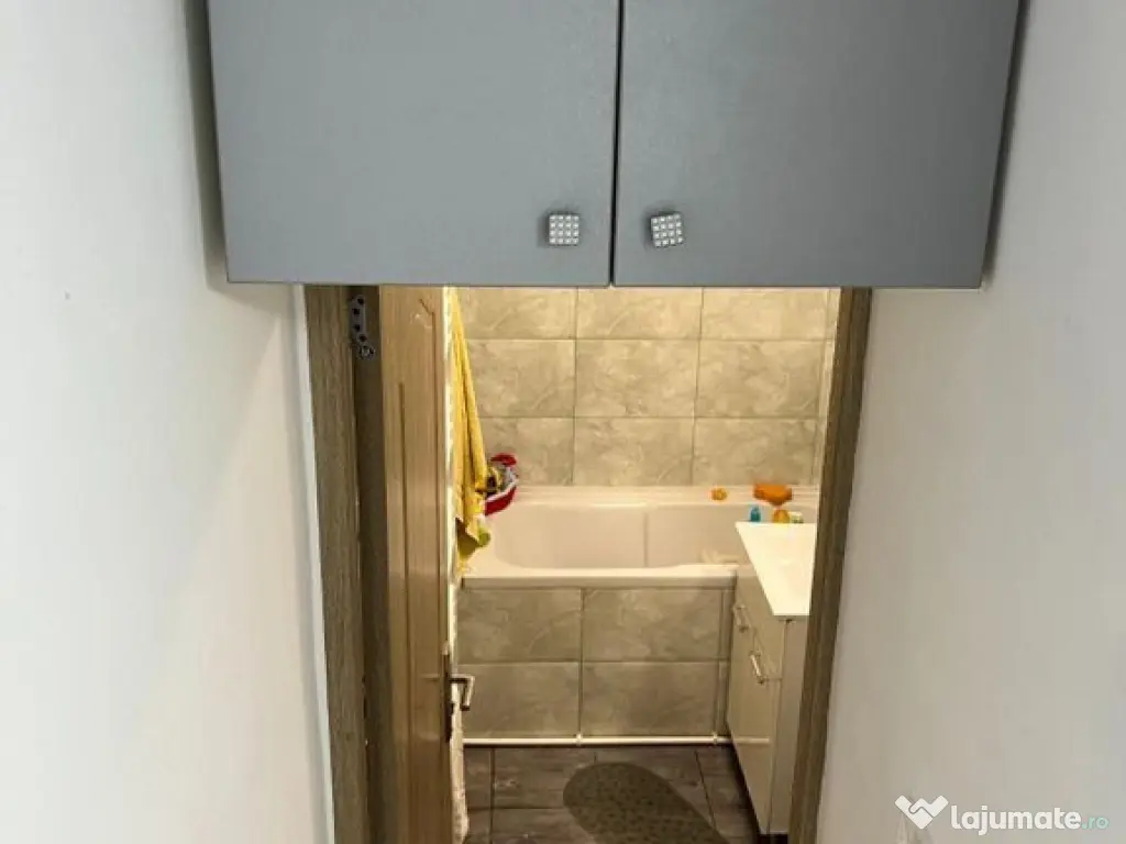 Apartament 3 camere decomandat- zona Tomis 3