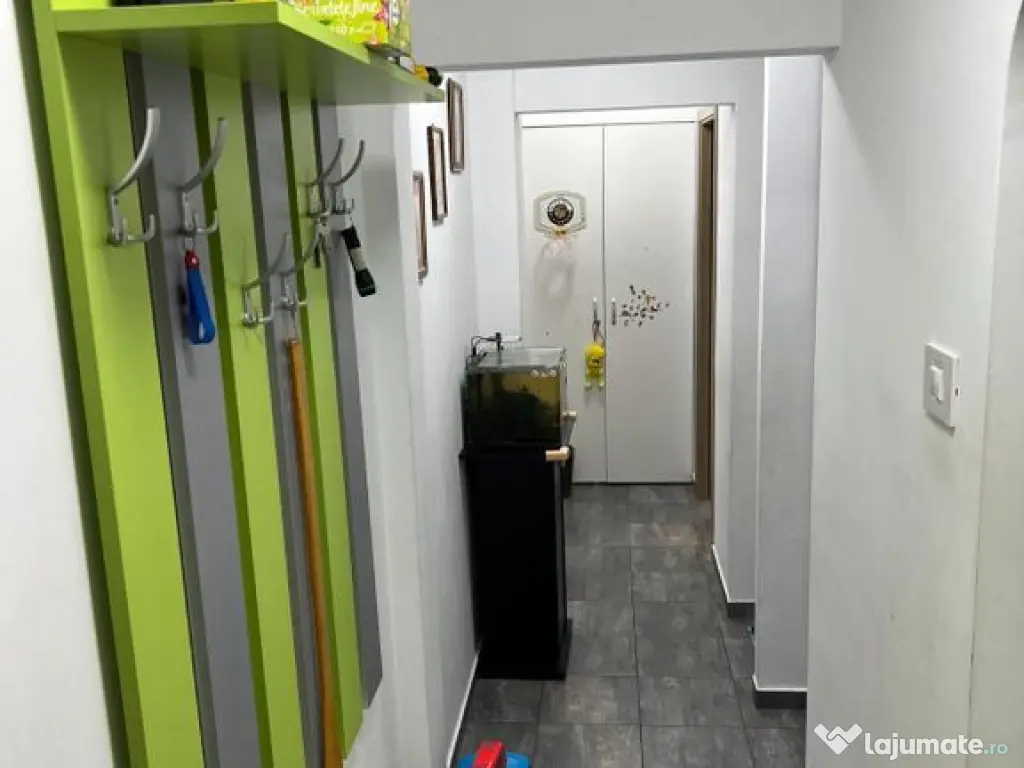 Apartament 3 camere decomandat- zona Tomis 3