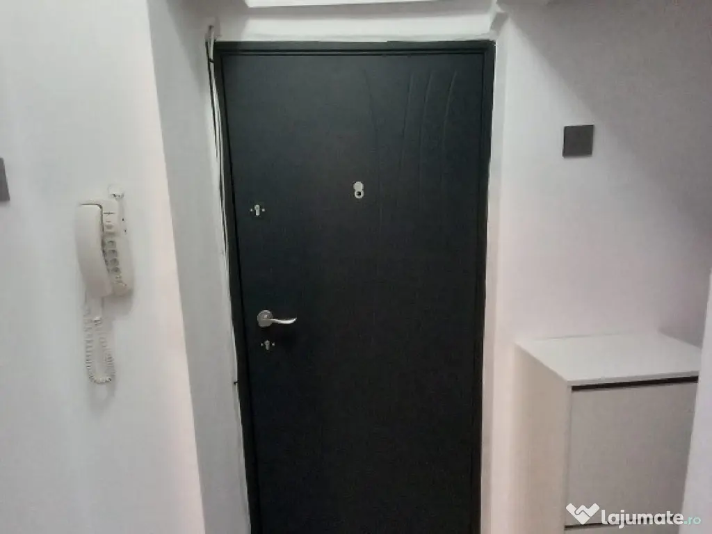 Ap. P.ta Victoriei, ULTRACENTRAL etajul 2 Pret 75500 