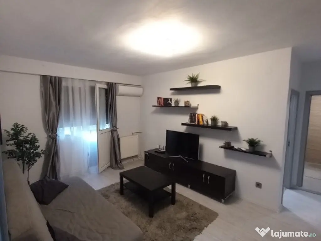 Ap. P.ta Victoriei, ULTRACENTRAL etajul 2 Pret 75500 