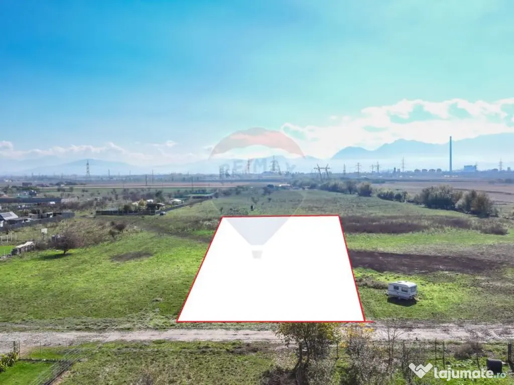 Comision 0 %! Teren 3,904mp Sanpetru! Două fronturi. 