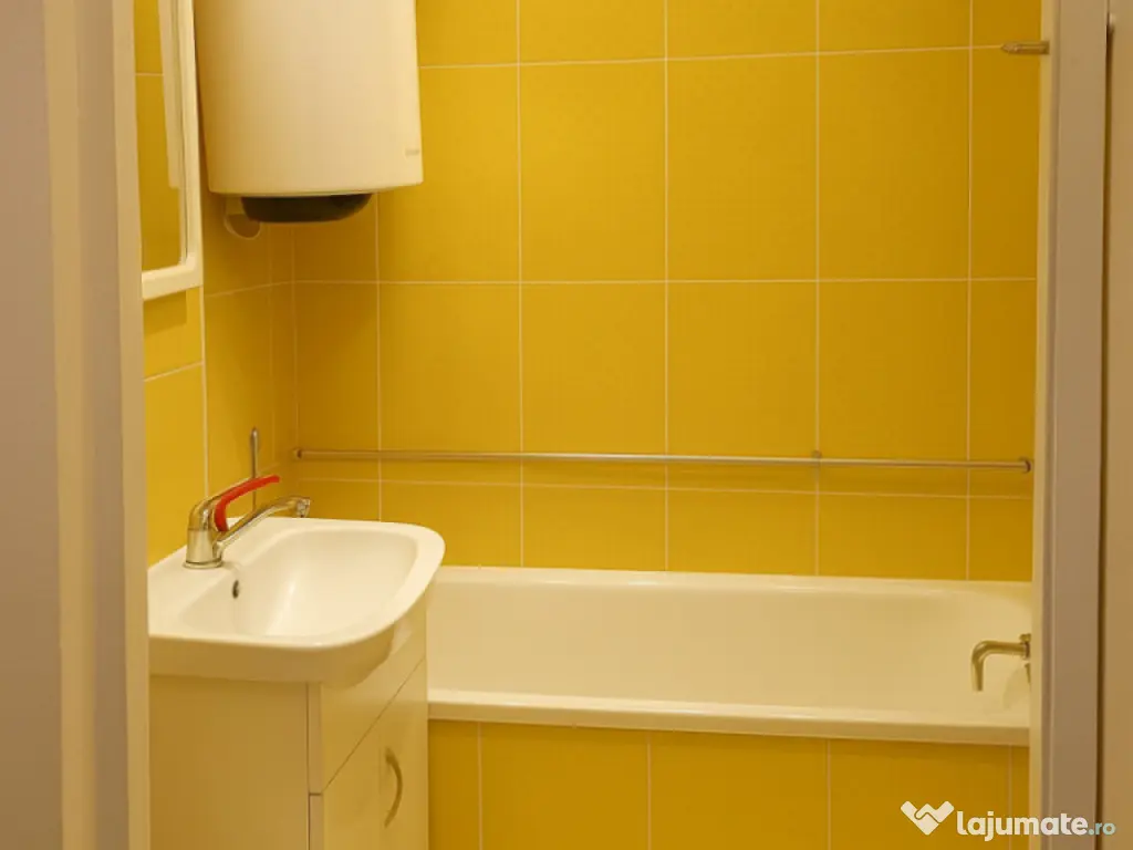 Garsoniera 22 mp zona Tractorul 