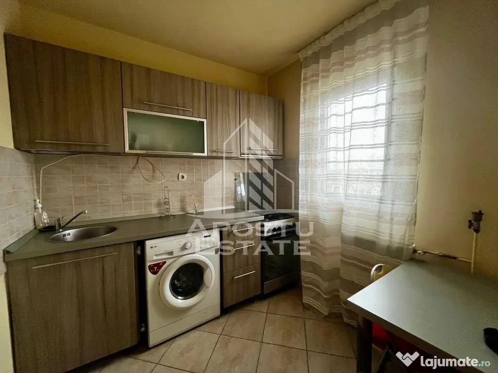 Apartament 2 camere, zona Bucovina 