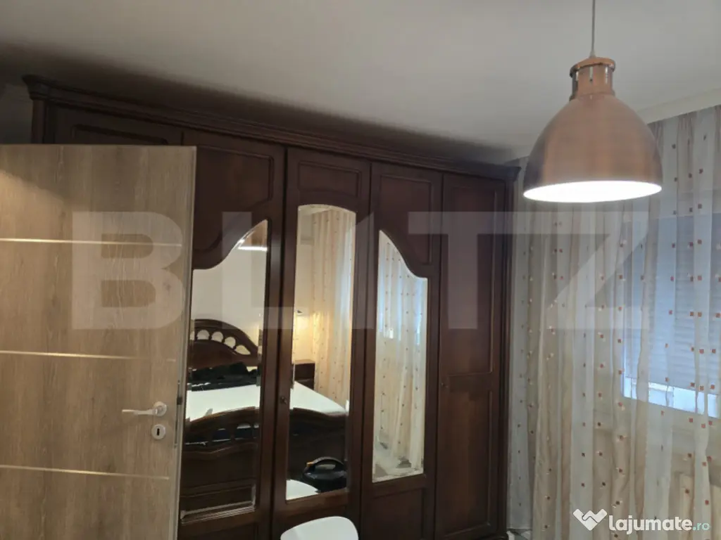 Apartament 3 camere, 76 mp, zona Micro16