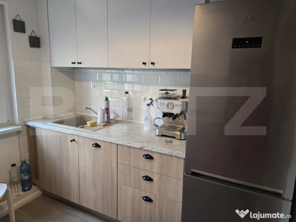 Apartament 3 camere, 76 mp, zona Micro16