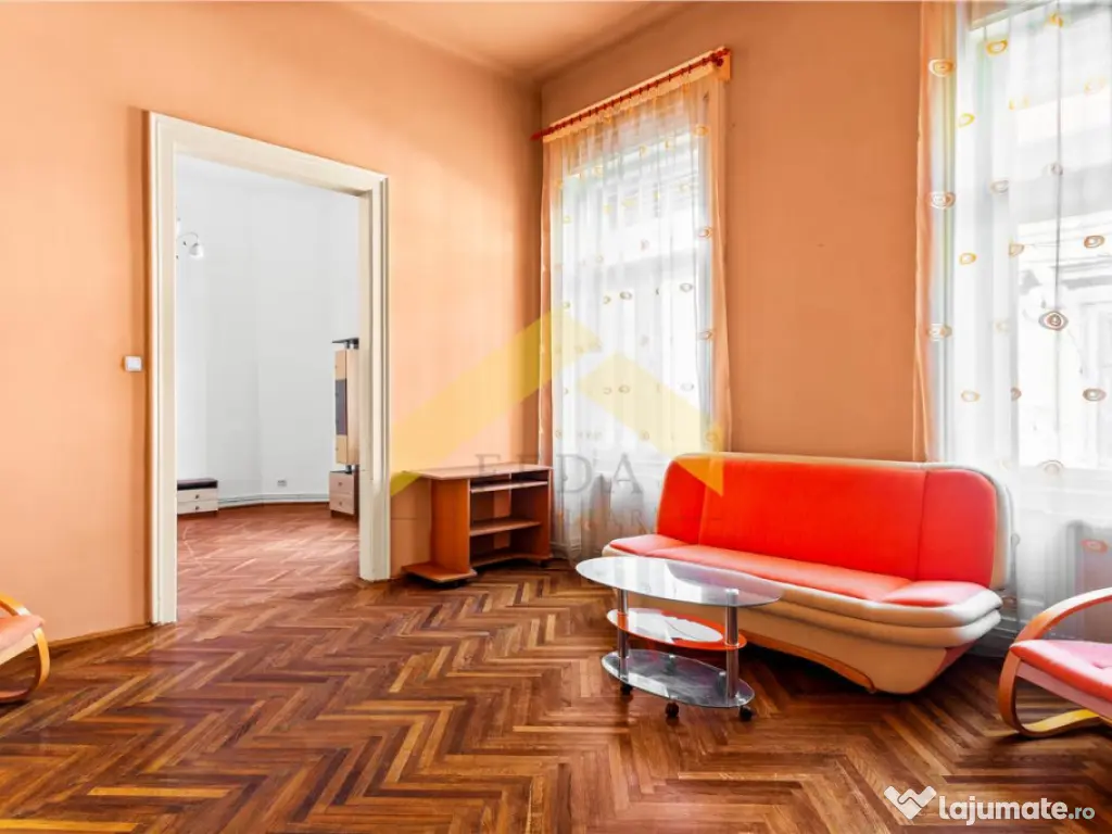 Apartament ultracentral cu 3 camere si centrala proprie