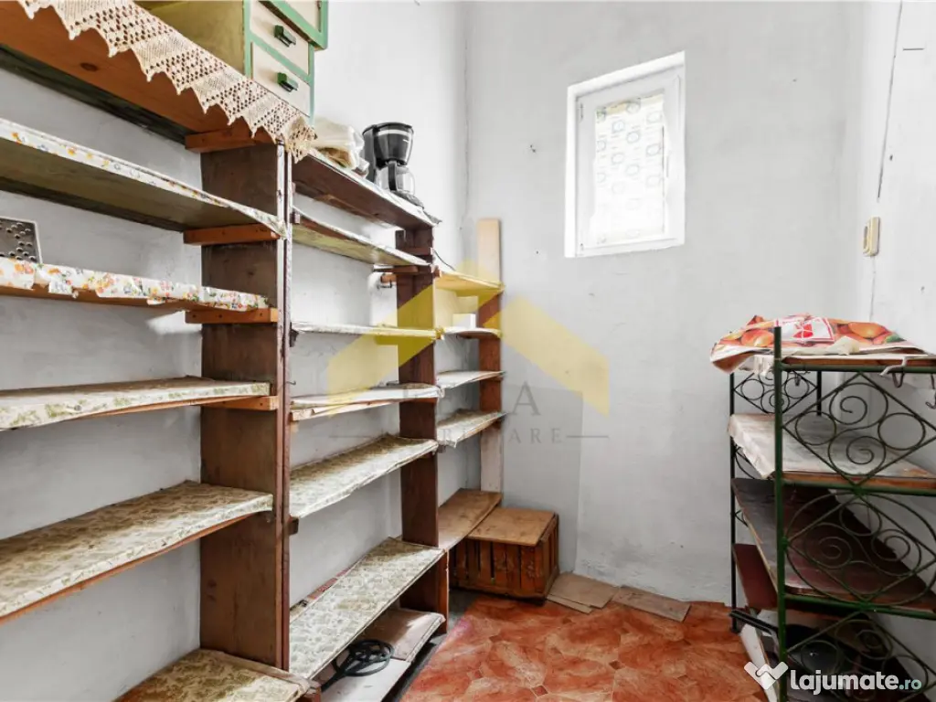 Apartament ultracentral cu 3 camere si centrala proprie