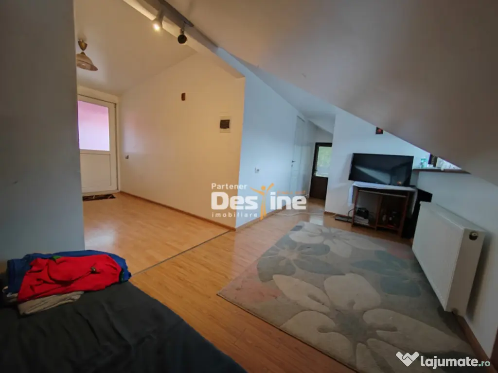 Valea Adanca - Duplex P+Mansarda 107mp + 110 mp CURTE 