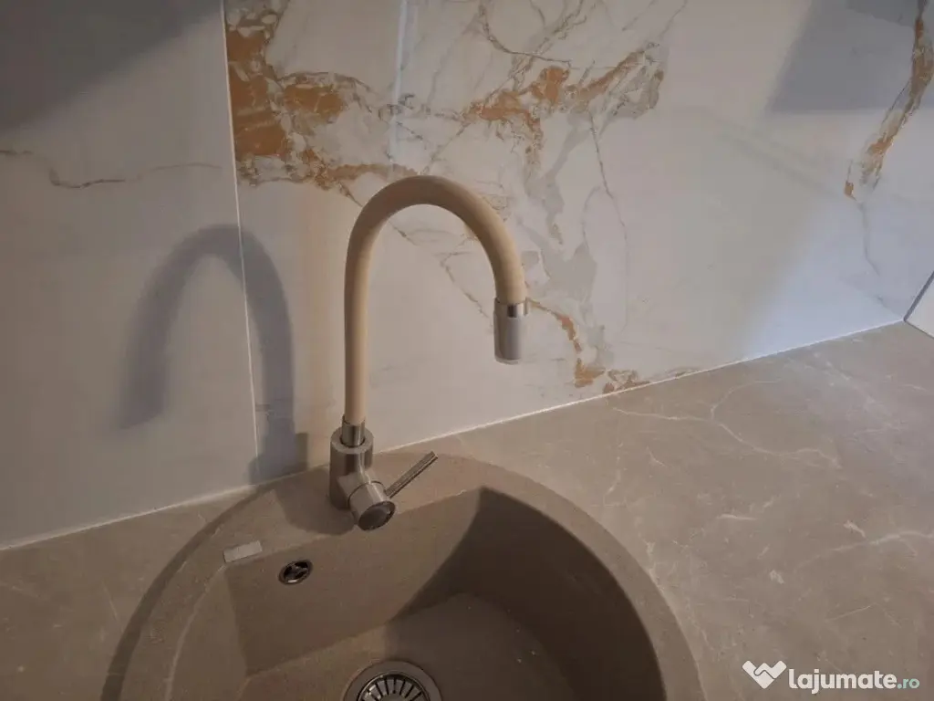 ID 933 - Garsonieră Granit 32.000