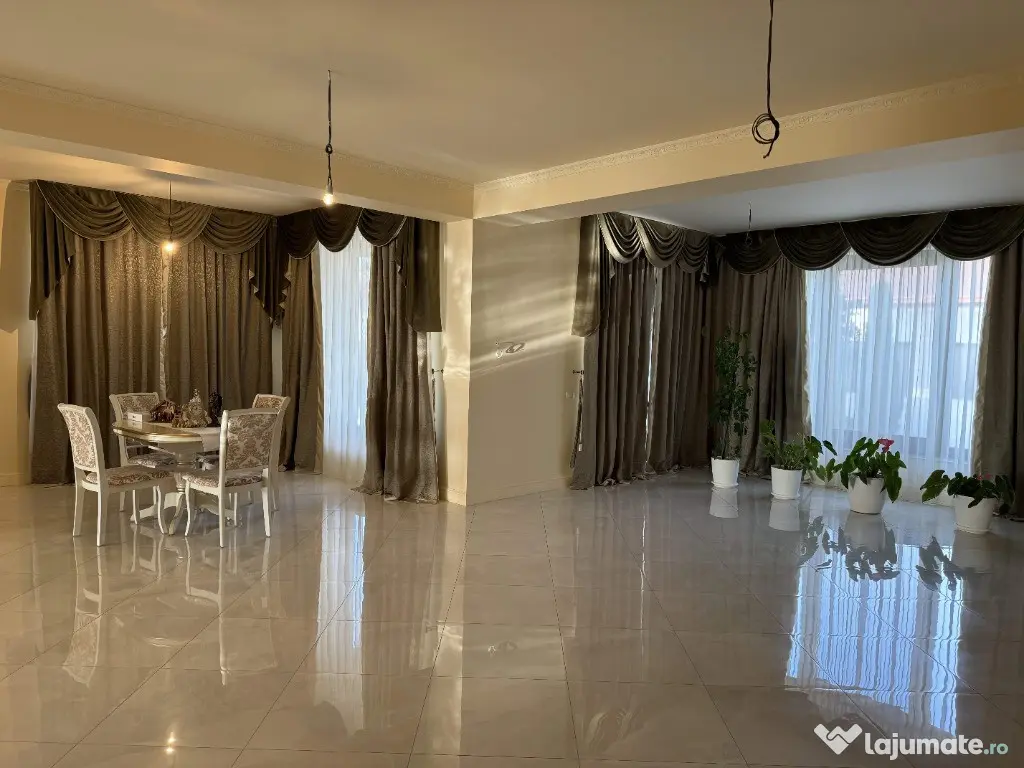 Vila S+P+1E, finisaje de lux, teren - 3000 mp, zona Platou Strehareti 