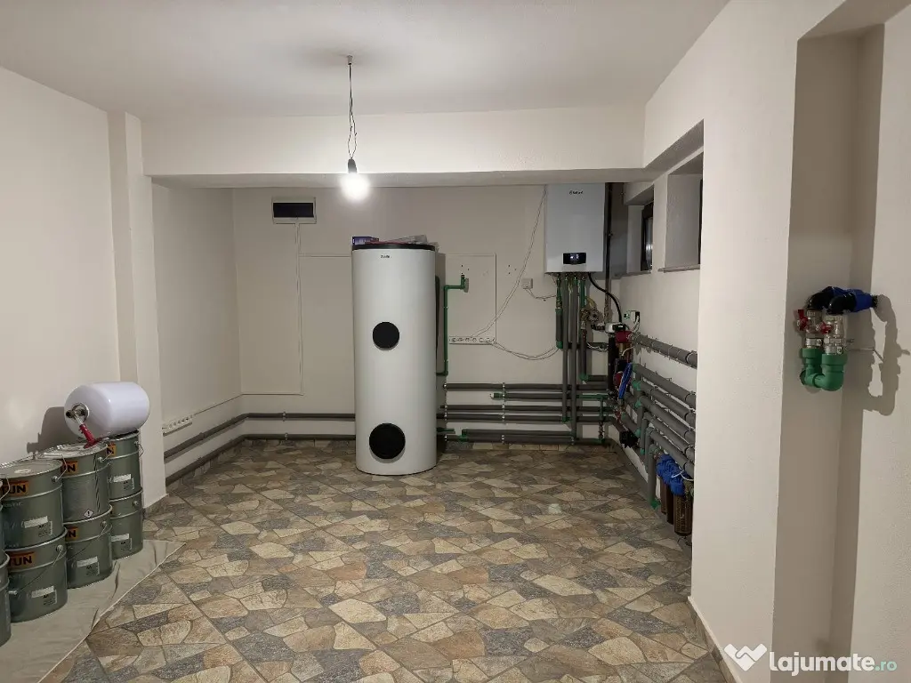 Vila S+P+1E, finisaje de lux, teren - 3000 mp, zona Platou Strehareti 