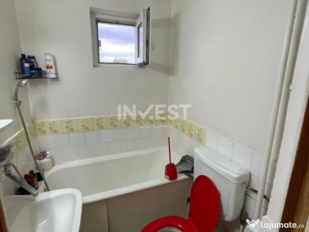 Apartament 2 camere-Podu Ros-Piata Nicolina-etaj intermediar