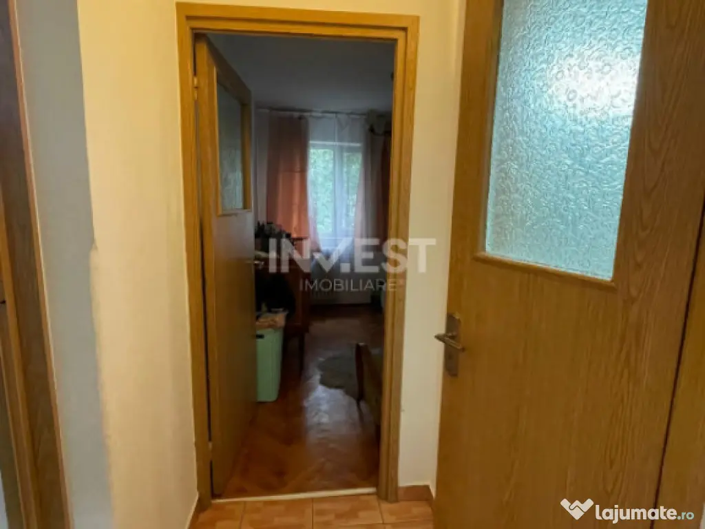 Apartament 2 camere-Podu Ros-Piata Nicolina-etaj intermediar
